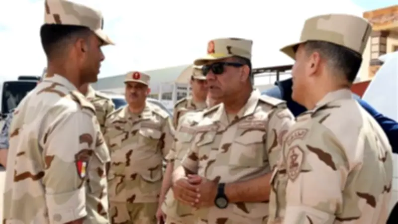 وزير الدفاع يلتقي مقاتلي المنطقة الغربية العسكرية عبر الفيديو كونفرانس