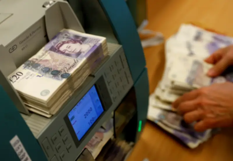 ضبط تشكيل عصابي لغسل نصف مليار جنيه من تجارة المخدرات