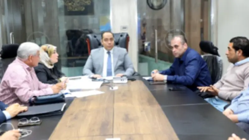 نائب محافظ المنوفية يتابع مشروعات رصف الطرق ويشدد على تسريع التنفيذ