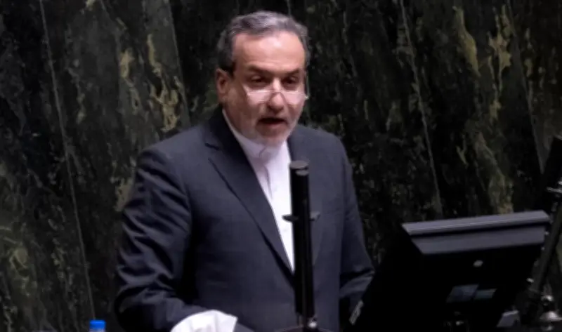 وزير الخارجية الإيراني: الأحداث في مضيق هرمز تؤكد أنه لا حل عسكريا للأزمة الحالية