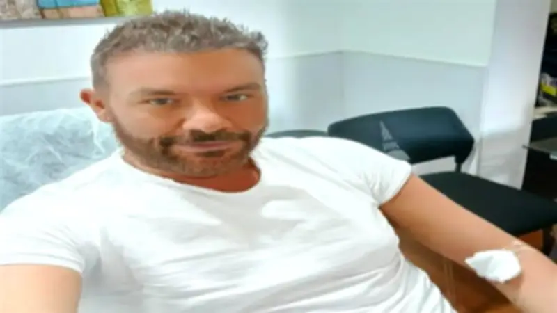 بعد انتصاره على السرطان.. المطرب ريان يستأنف نشاطه الفني