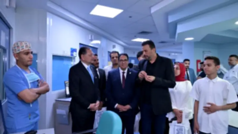 زيارة وفد جامعة القاهرة لمستشفى الناس نموذج رائد للعمل التطوعي