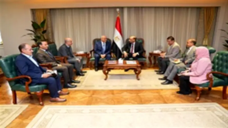 وزير العمل يعلن خطة متكاملة لتدريب الشباب على صناعات الأجهزة الكهربائية