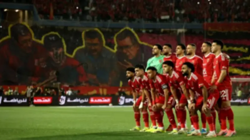 شوبير: استبعاد عيد والجزار من قائمة الأهلي أمام إنبي مفاجأة كبيرة