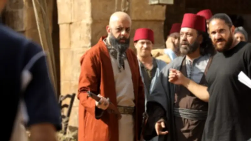 عمرو القاضي يكشف تفاصيل شخصيته في فيلم أسد: شيخ النخاسين القاسي