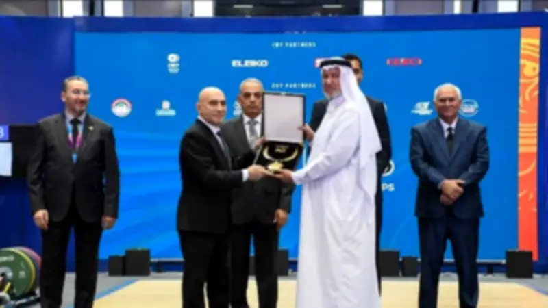 رئيس الاتحاد الدولي للأثقال يشيد بشراسة منافسات مونديال مصر