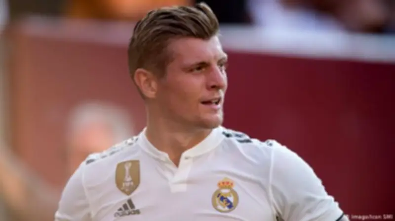 توني كروس يعود إلى ريال مدريد في دور فني استشاري داخل فالديبيباس