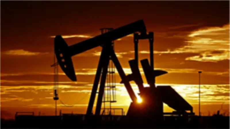 تراجع قوي لسعر النفط عالميا بعد تصريحات وزير الدفاع الأمريكي