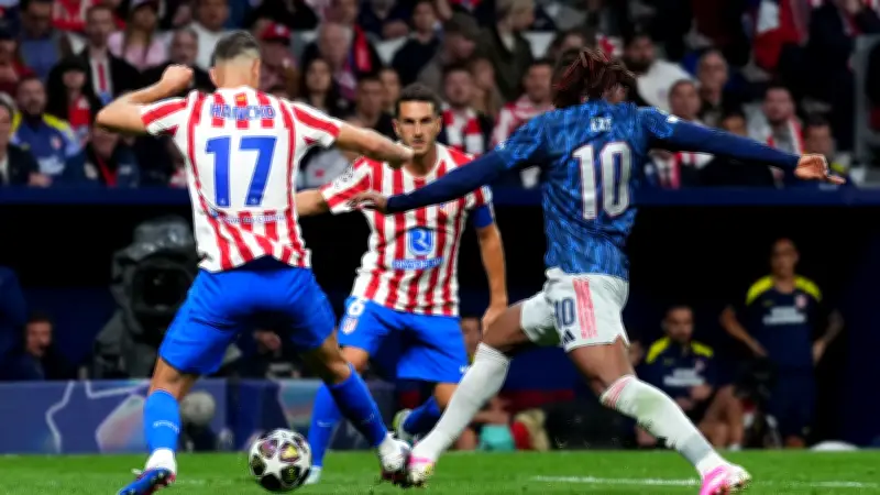 أتلتيكو مدريد يقدم شكوى لليويفا ضد آرسنال بسبب الألعاب النارية