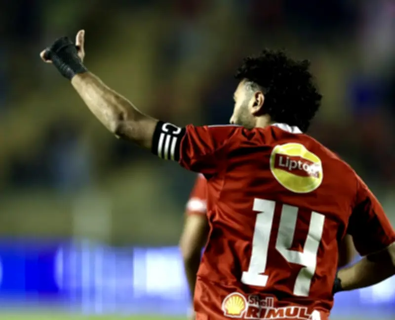 الأهلي ضد إنبي: الشحات يخطف هدف التقدم للمارد الأحمر بالدوري
