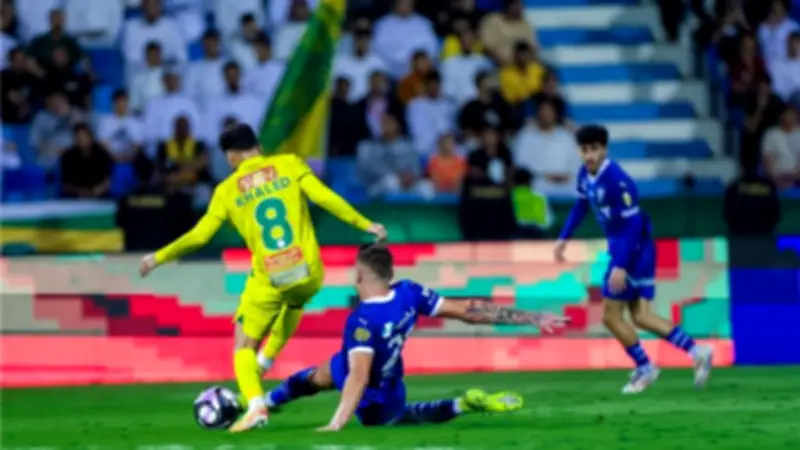 بهدفي كينج وسافيتش.. تعادل مثير في الشوط الأول بين الهلال والخليج بالدوري السعودي