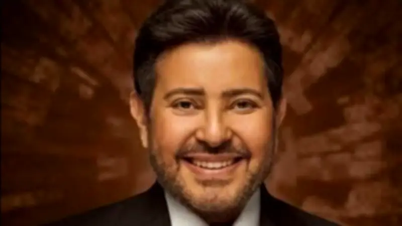 وصول جثمان هاني شاكر إلى القاهرة استعدادًا للجنازة غدًا