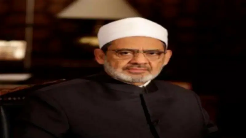الأزهر يدين استهداف مطار الخرطوم ويدعو للحفاظ على وحدة السودان