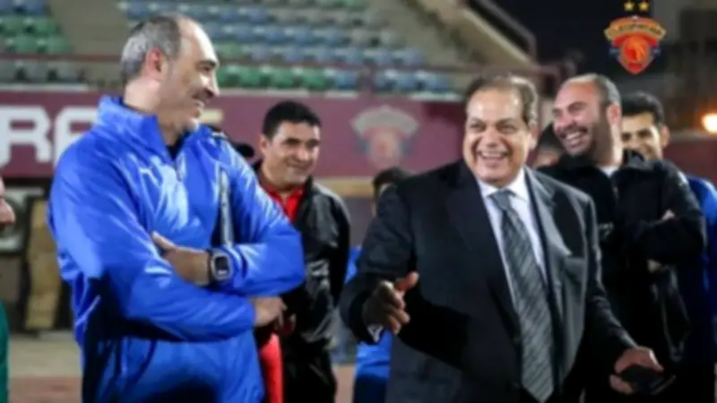 خالد أبو بكر يشيد ببناء محمد أبو العينين لفريق سيراميكا القوي