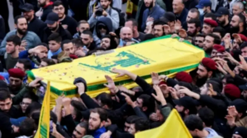 يديعوت أحرونوت: جنود الاحتلال يختبئون خوفاً من مسيرات حزب الله