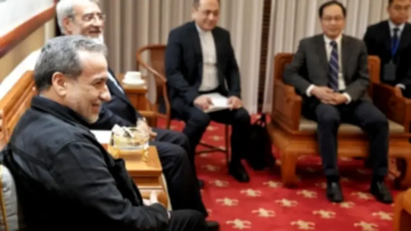 عراقجي يتحدى ترامب: تعاوننا مع الصين أقوى من أي وقت مضى