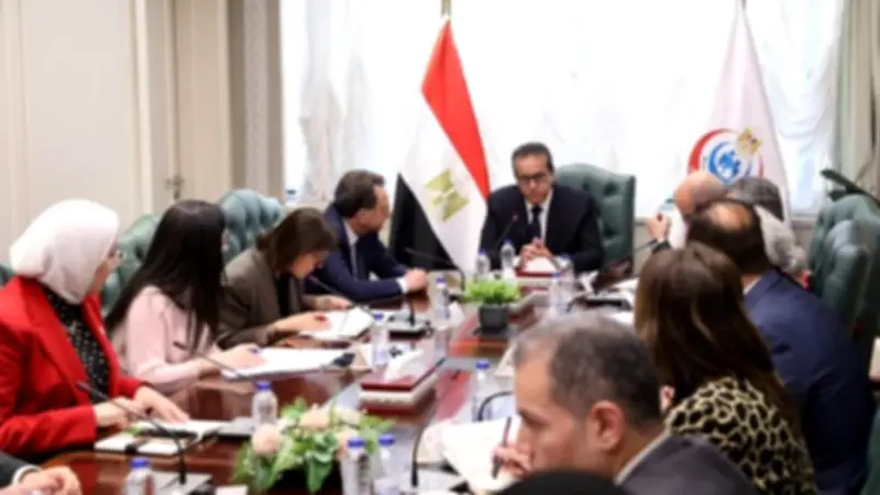 وزير الصحة يبحث مع السفير الفرنسي تعزيز علاج الأطفال الفلسطينيين المصابين بالأورام