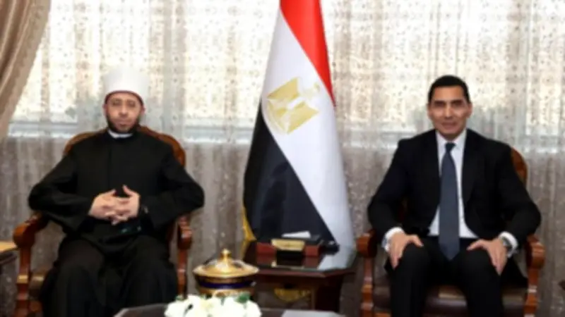 وزيرا الشباب والأوقاف يبحثان تطوير المنشآت على أراضي الوقف