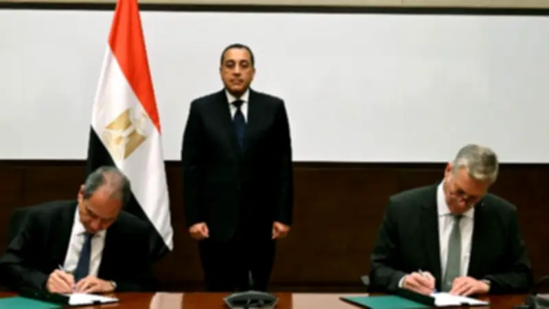 مصر توقع اتفاقية لإعادة تأهيل شبكات الغاز اللبنانية بخبرات قطاع البترول