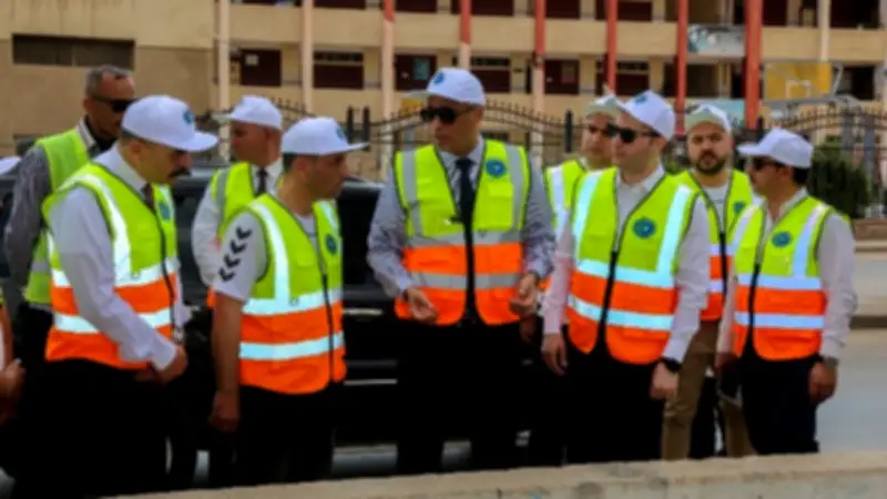 محافظ كفر الشيخ يتفقد فعاليات مبادرة جميلة يا بلدي بشوارع حي غرب