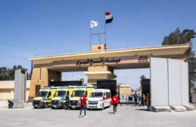 وصول دفعة جديدة من الجرحى والمرضى إلى معبر رفح البري