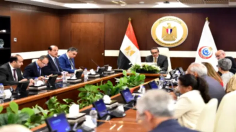 وزير الصحة يضع استراتيجية وطنية لمكافحة الصرع ويدمج خدماتها بالتأمين الشامل