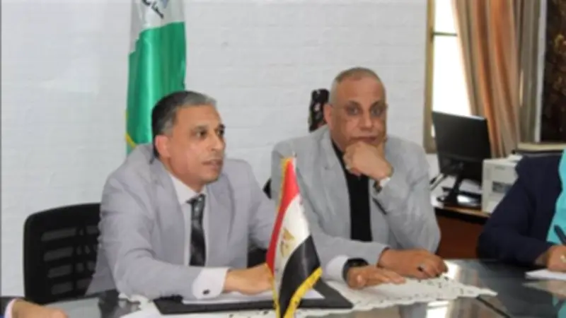مدير تعليم الجيزة يتابع استعدادات امتحانات نهاية العام