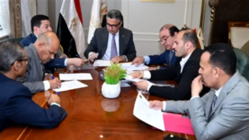 وزير التموين يوجه بسرعة دراسة طلبات النواب والرد عليها
