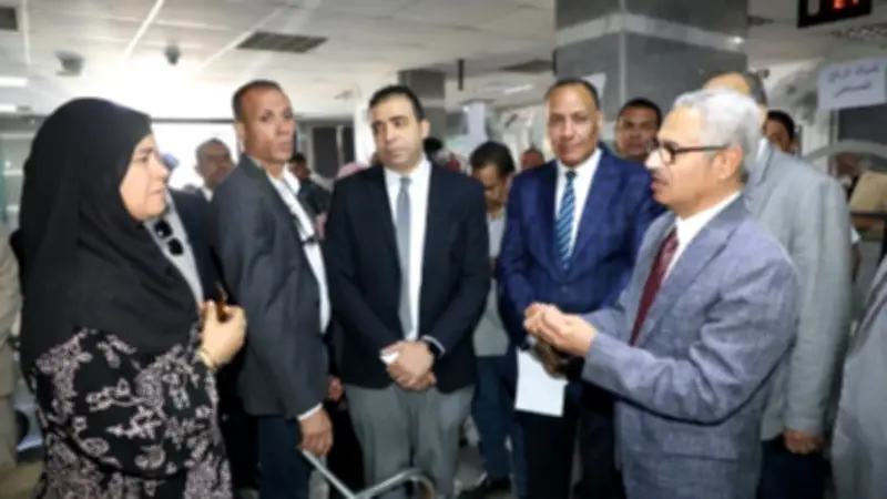 محافظ بني سويف يتفقد المركز التكنولوجي بسمسطا ويوجه بتيسير إجراءات التصالح