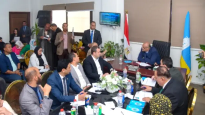 محافظ الإسكندرية يعقد لقاء جماهيريا بالمنتزه ويوجه بسرعة فحص الشكاوى