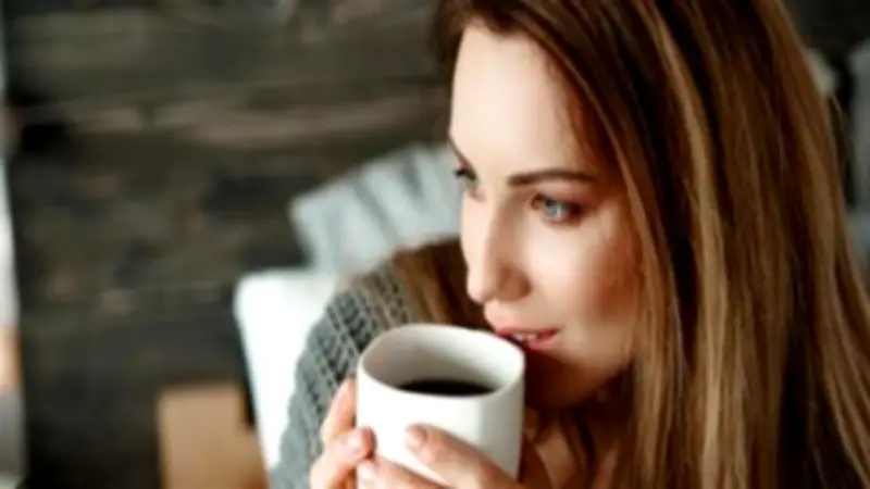 أضرار خطيرة للقهوة على الريق: تأثيرات غير متوقعة على المعدة والجهاز الهضمي