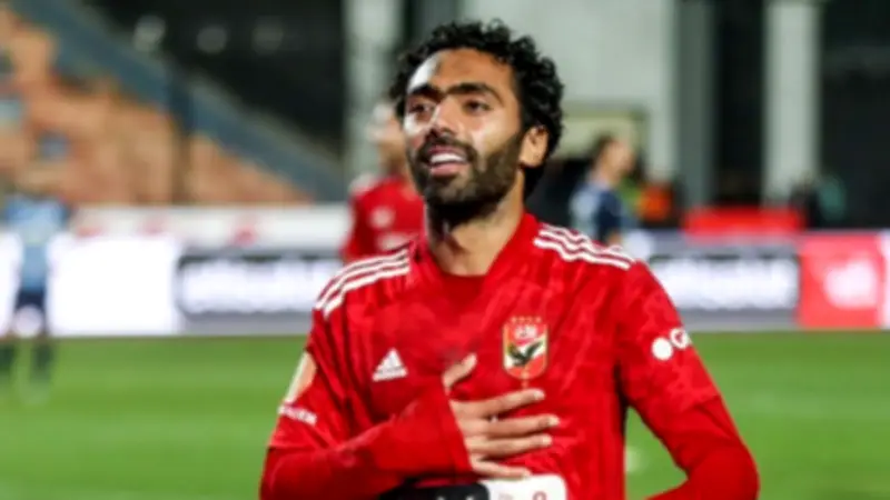 تطورات جديدة في ملف تجديد حسين الشحات مع الأهلي