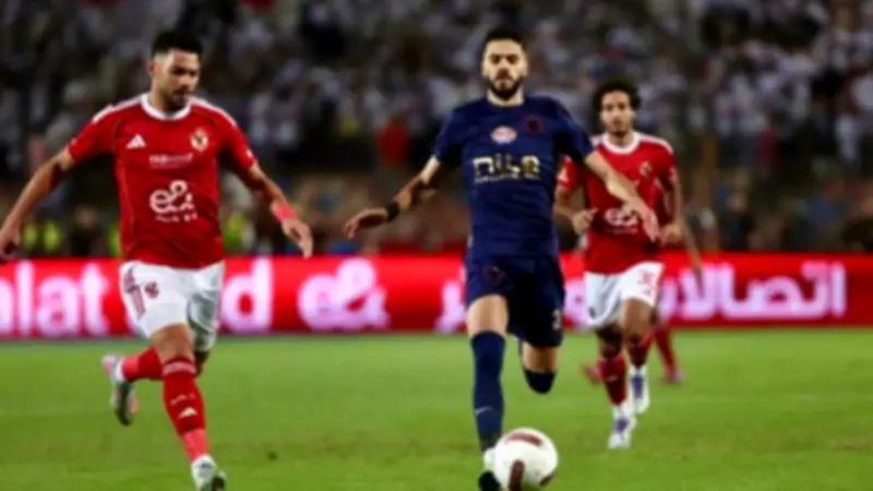 فرص الأهلي والزمالك وبيراميدز في التتويج بلقب الدوري المشتعل