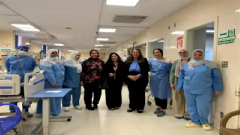خبيرة عالمية تزور طب قصر العيني لتطوير جراحات قلب الأطفال بأبو الريش الياباني