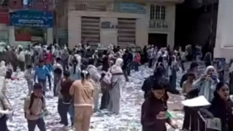 تعليم الدقهلية يوضح حقيقة فيديو تمزيق الكتب بمدرسة الجمالية