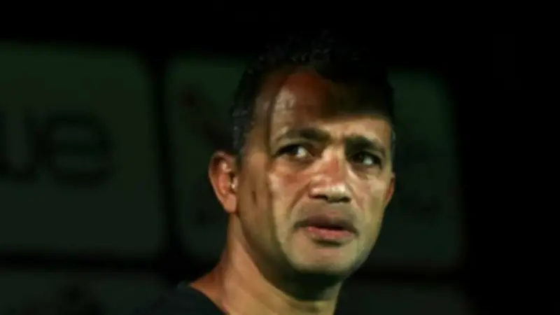 سيد عبد الحفيظ يدعم عودة سامي قمصان للأهلي في الموسم المقبل