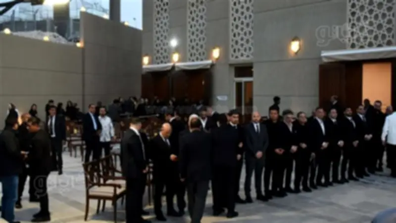 مصطفى كامل وأشرف زكي وكريم عبد العزيز في عزاء أسرة هاني شاكر