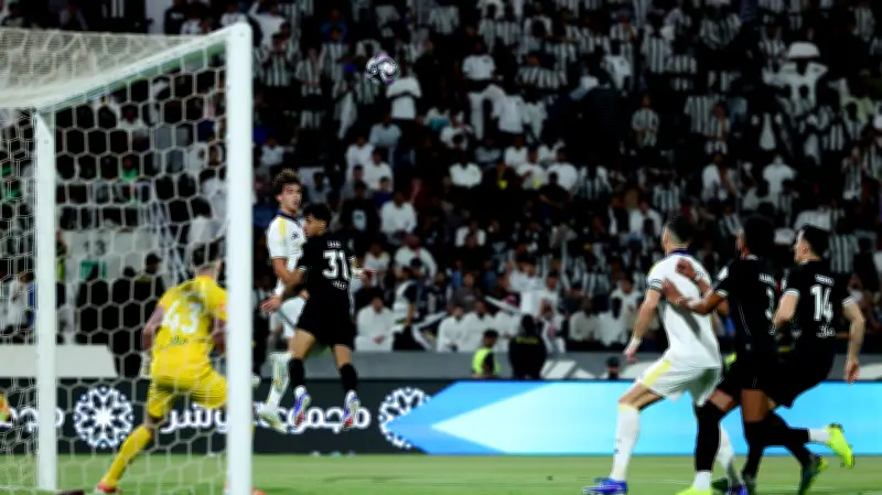 فيديو: فيليكس يصعق حمد الله في ليلة الغياب ويكتب التاريخ في ديربي الرياض