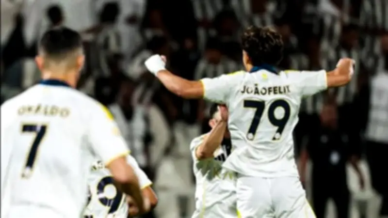 النصر يكتسح الشباب برباعية في الدوري السعودي بفضل هاتريك جواو فيليكس