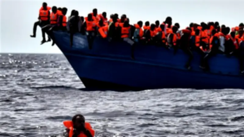 المؤبد وغرامة مليون جنيه عقوبة تهريب المهاجرين عبر جماعة إجرامية