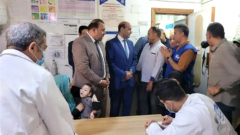 رئيس الوزراء يؤكد توفير خدمات طبية مجانية للقرى الأكثر احتياجاً