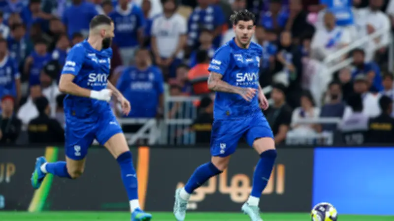 إصابة هيرنانديز تضرب الهلال قبل ديربي النصر الحاسم