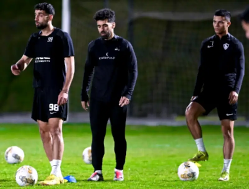 وزير الرياضة يطمئن على بعثة الزمالك بالجزائر قبل خوض نهائي الكونفدرالية