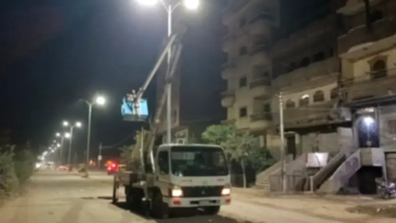 محافظ كفر الشيخ يتابع تشغيل إنارة طريق عمر أبو العز بدسوق