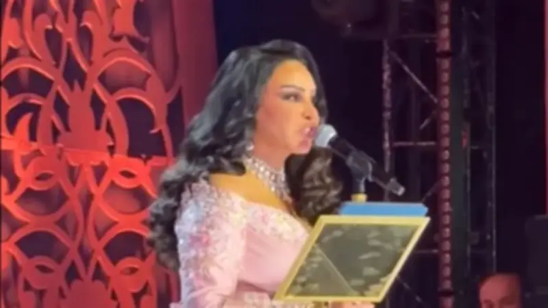 أحلام تثير الجدل في حفل الأوبرا بإشادتها بجميع العربيات عدا المصريات