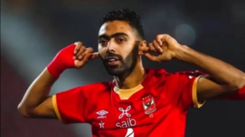 حسين الشحات يرحب بالبقاء في الأهلي رغم العروض الخارجية