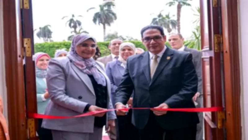 رئيس جامعة القاهرة يفتتح مدرج «والي» بكلية العلوم بعد تطويره الشامل