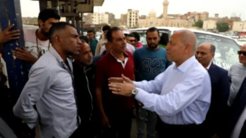 نقل موقف السيدة عائشة إلى موقع جديد لإبعاد الزحام وتطوير المنطقة