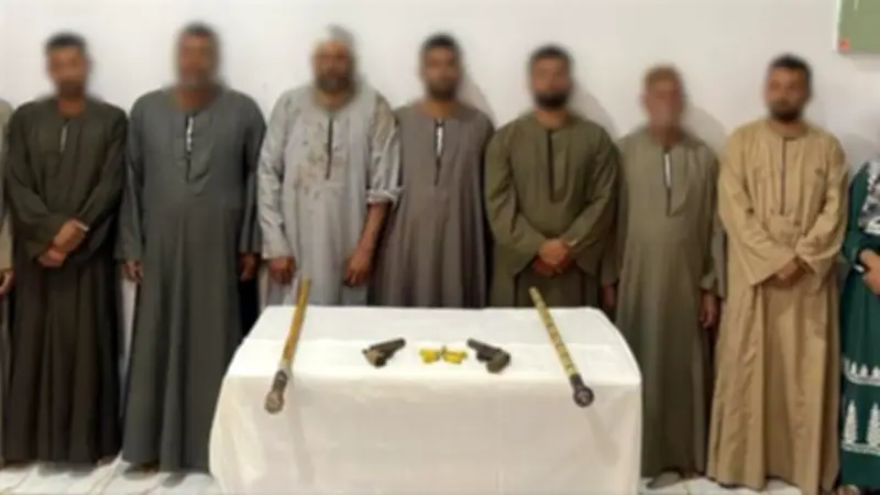 الأمن يكشف تفاصيل مشاجرة مسلحة بأسيوط بسبب خلافات الجيرة وضبط المتهمين