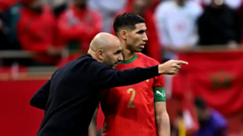الركراكي وحكيمي يجتمعان مجددًا في باريس